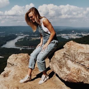 Meet your Posher, Alayna